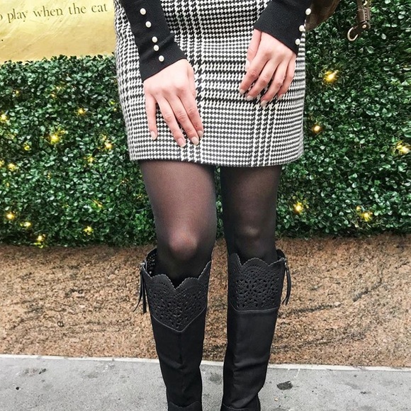 H&M Dresses & Skirts - H&M Tweed Skirt